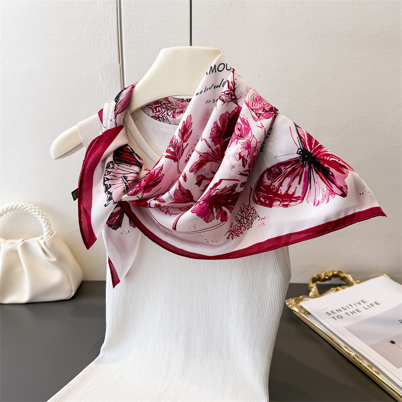 Foulard carré en soie motif pa - Wrist Wraps avis et prix